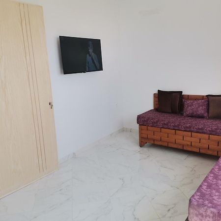 Rare S2 En Front De Mer Maamoura Beach Apartment Nabeul Exterior photo