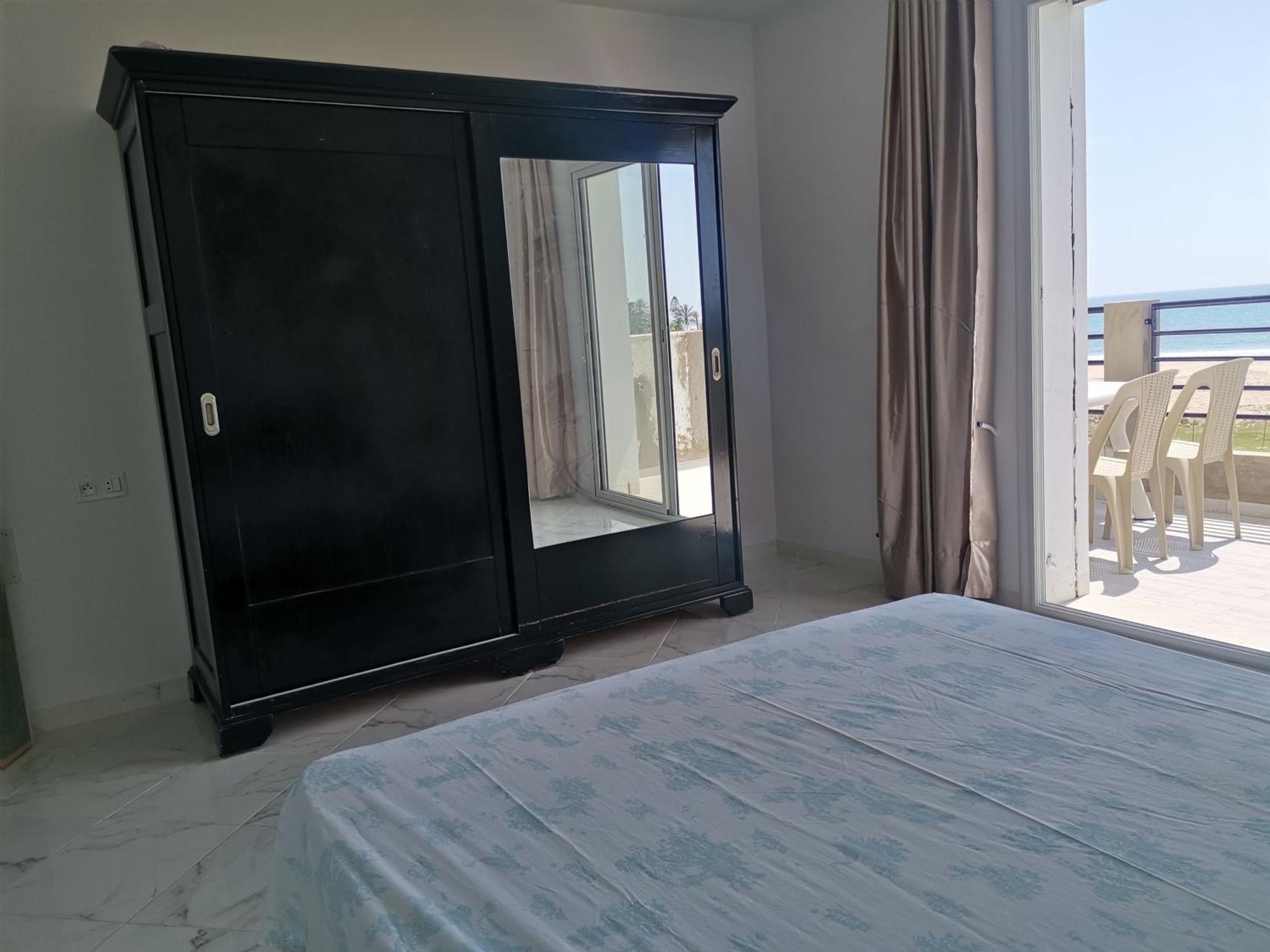 Rare S2 En Front De Mer Maamoura Beach Apartment Nabeul Exterior photo